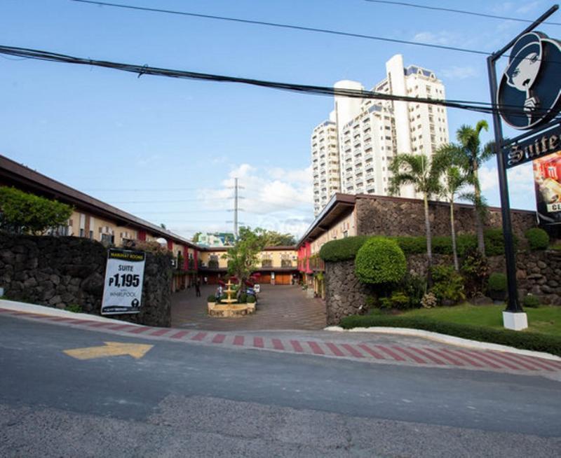 Victoria Court Suites Pasig Kültér fotó